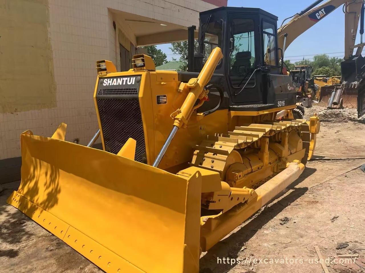 Bulldozer Shantui SD16 de segunda mano