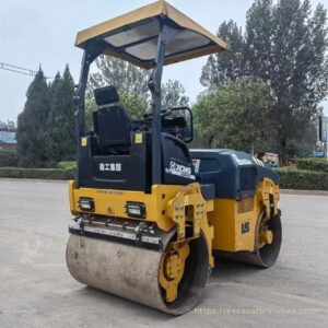 Second-hand XCMG XMR403 double-smooth wheel roller - Photo2