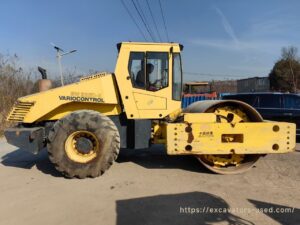 Rolo compactador Bomag BW225D-3 usado - Foto1