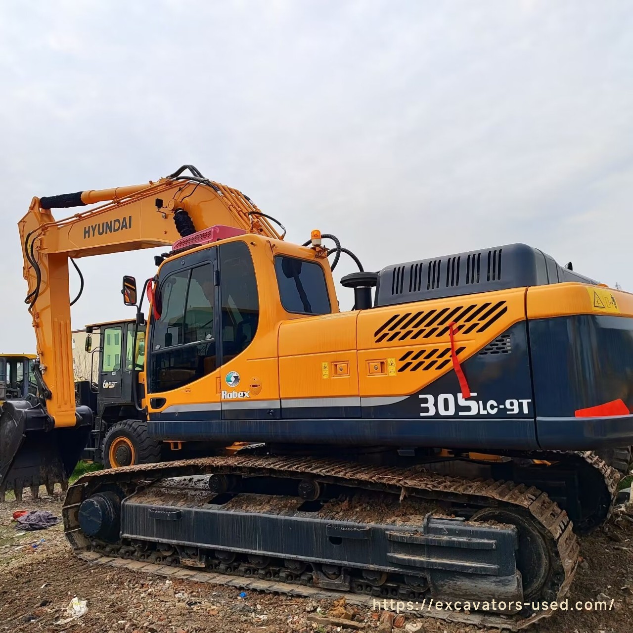 Excavadora de ruedas Hyundai 305LC-9T usada