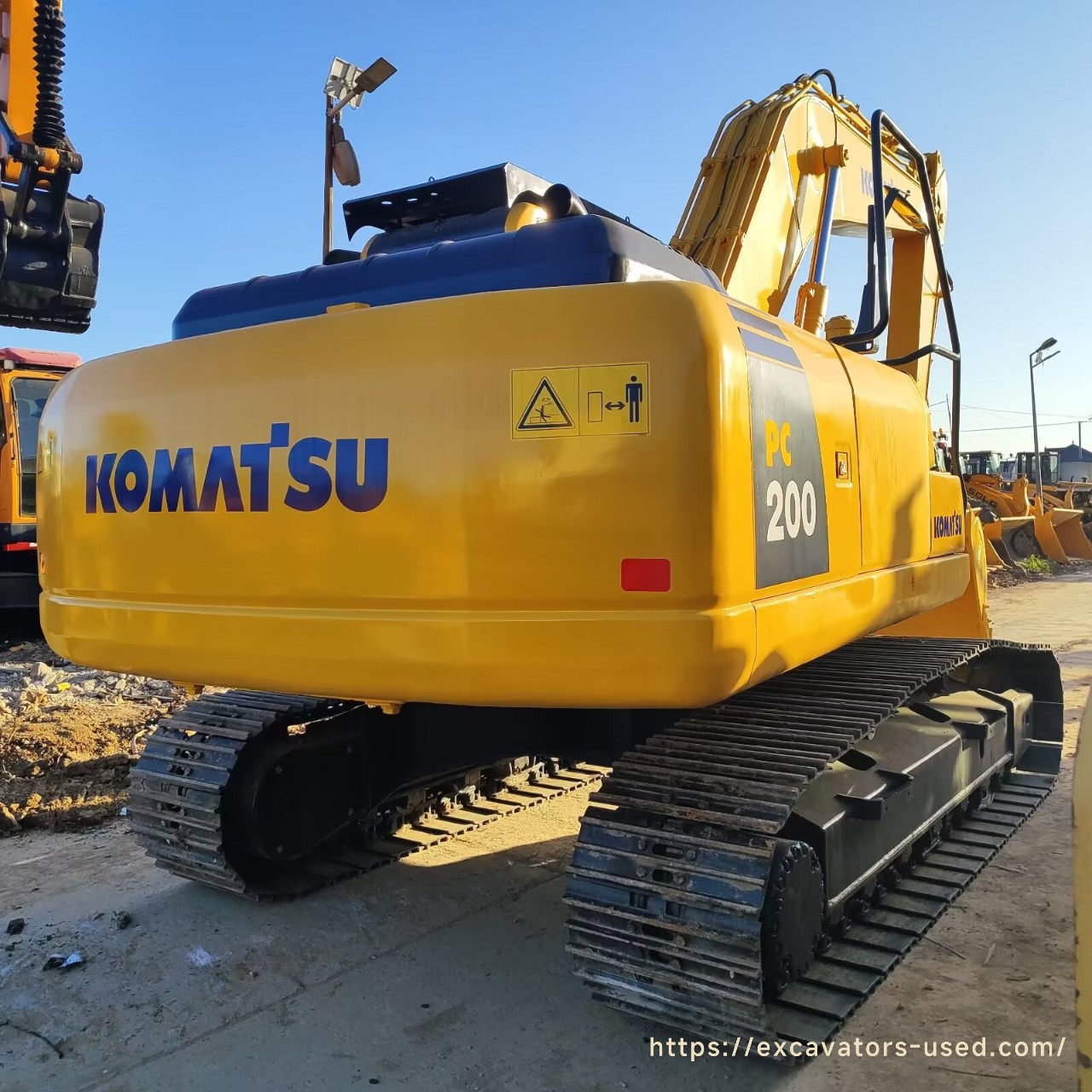 Escavadeira Komatsu PC200 usada