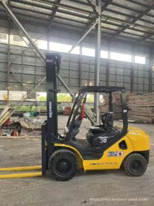 Used Komatsu high mast forklift - Photo2