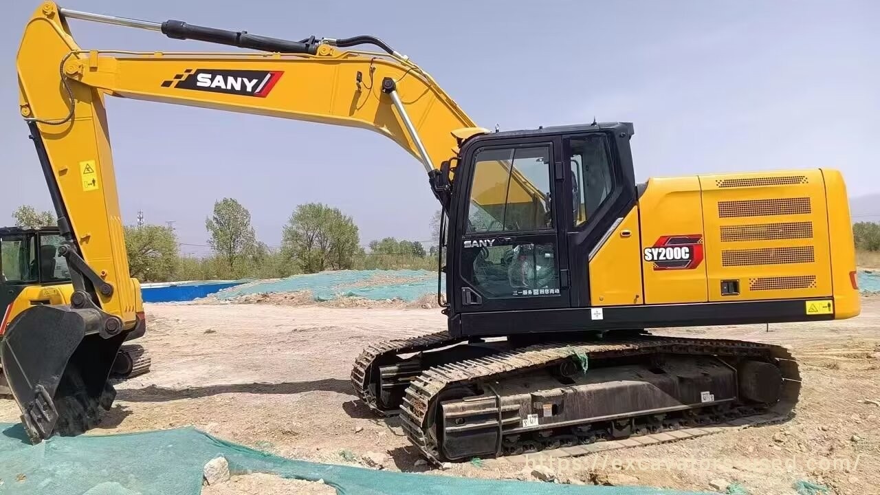 حفارة SANY SY200C مستعملة